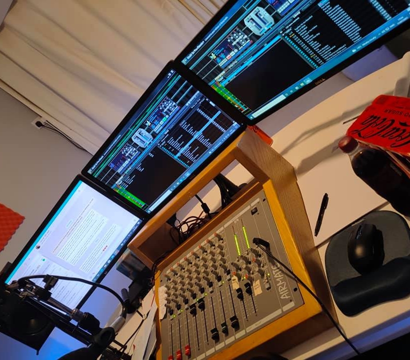 Easy Radio studio