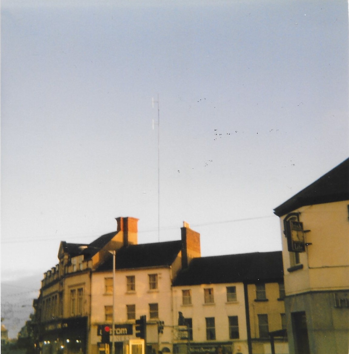 Signal 102 with mast