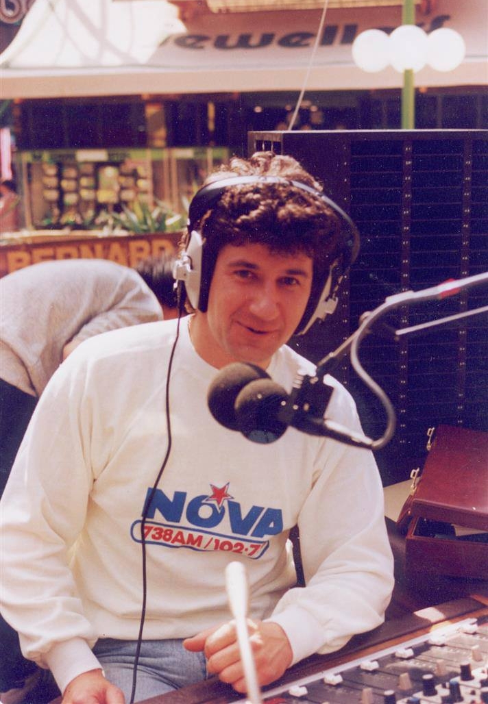 Tony McKenzie - Radio Nova